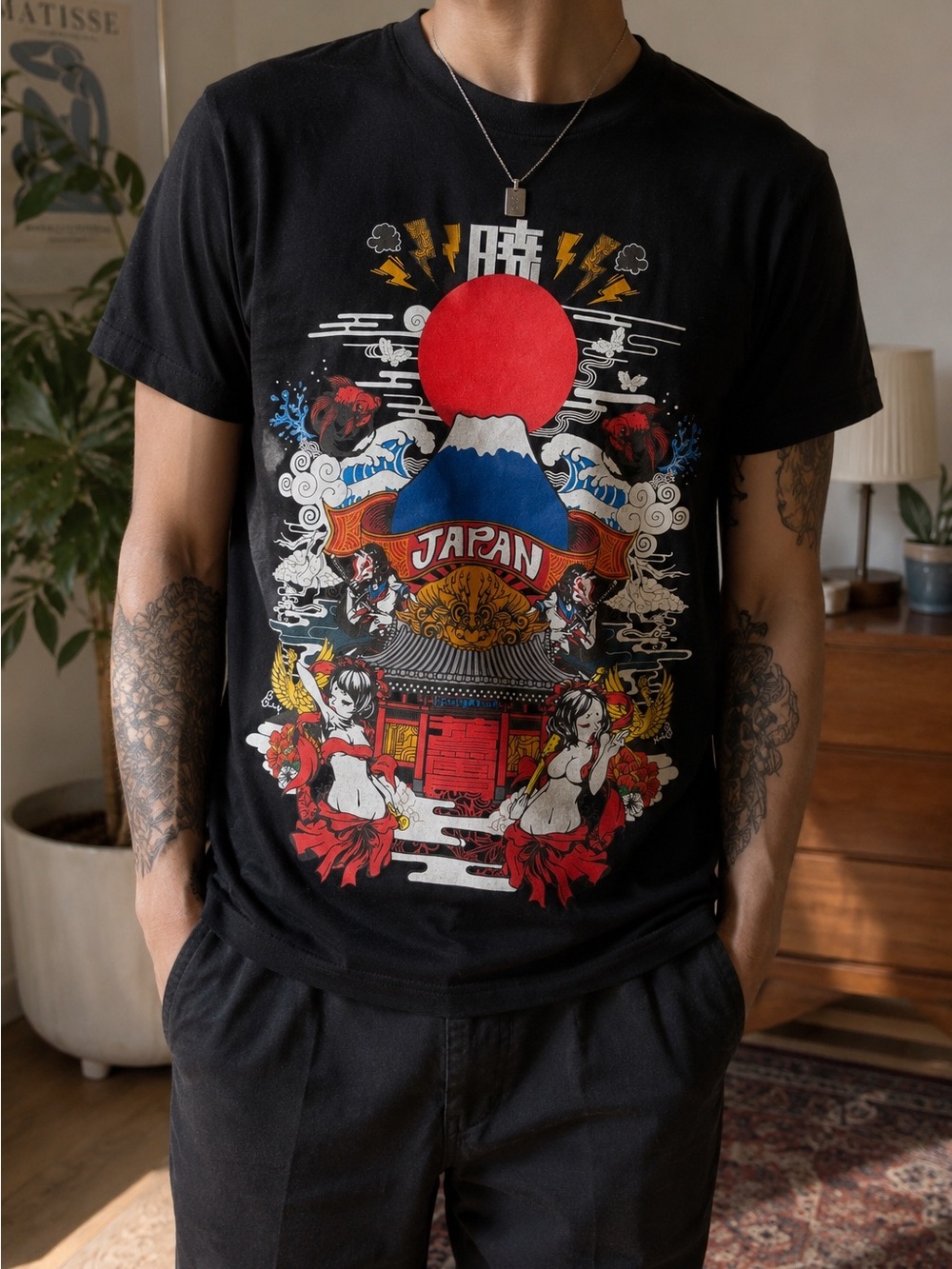Men’s United Athle Japan Mount Fuji Koi Graphic T-Shirt Black XS